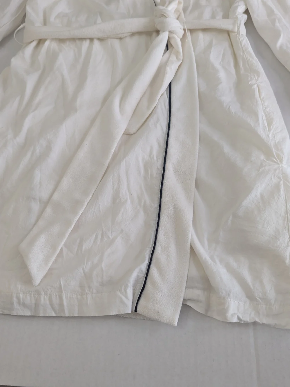 Kate Spade New York Women's Short Robe Cream Embroidered Size XS
